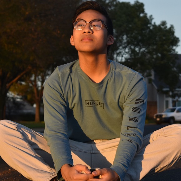 Meet your Posher, Ian - Picture 1 of 1